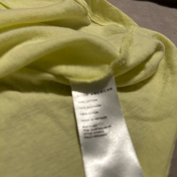 Good American lightweight t shirt. Size small - Picture 7 of 8